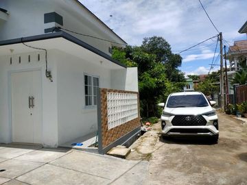Rumah Baru Dalam Perumahan Area Cilodong Dekat Pintu Tol Cijago