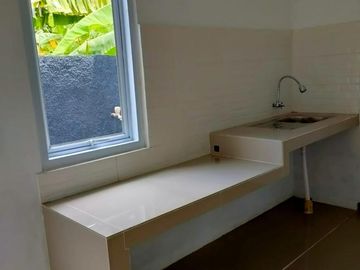 Rumah Baru Dalam Perumahan Area Cilodong Dekat Pintu Tol Cijago