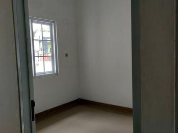 Rumah Baru Dalam Perumahan Area Cilodong Dekat Pintu Tol Cijago