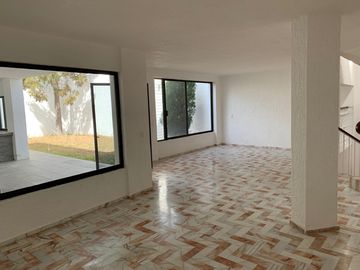 Casa en Venta en Bugambilias Zapopan