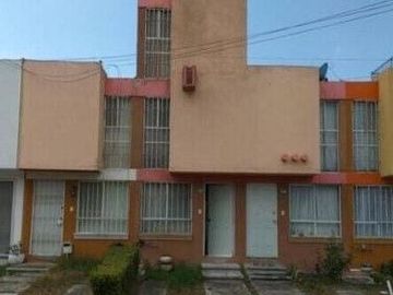 CASA EN VENTA LOS HEROES PERIFÉRICO CON CUATRO RECÁMARAS