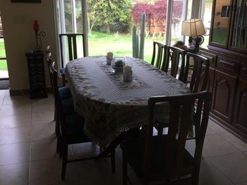 VENDO LINDA PROPIEDAD EN LA URBANIZACION LAS PEÑAS TUMBACO .