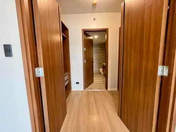 2-BEDROOM WITH 1 PARKING SLOT AT SHANG RESIDENCES AT WACK WACK BY SHANG PROPERTIES INC. | READY FOR OCCUPANCY