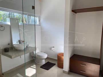 HERMOSA Y BIEN EQUIPADA CASA EN RENTA-VENTA Puerto Morelos