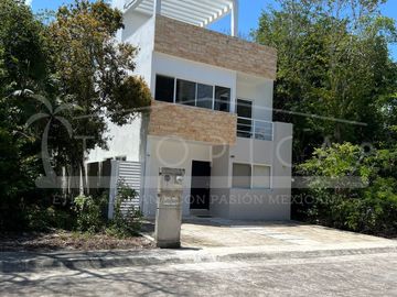 HERMOSA Y BIEN EQUIPADA CASA EN RENTA-VENTA Puerto Morelos