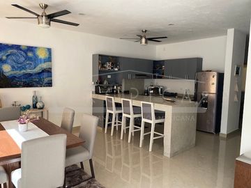 HERMOSA Y BIEN EQUIPADA CASA EN RENTA-VENTA Puerto Morelos