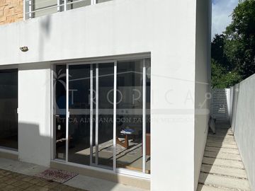 HERMOSA Y BIEN EQUIPADA CASA EN RENTA-VENTA Puerto Morelos