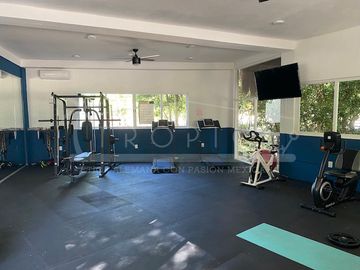 HERMOSA Y BIEN EQUIPADA CASA EN RENTA-VENTA Puerto Morelos