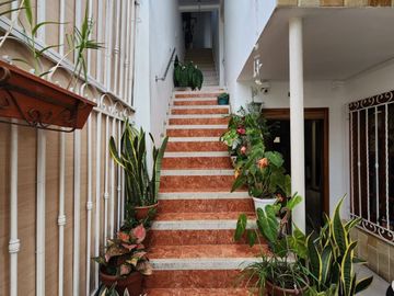 SE VENDE CASA MULTIFAMILIAR DE TRES NIVELES EN LA ESPERANZA, TULUA (VALLE)