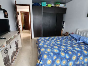 SE VENDE CASA MULTIFAMILIAR DE TRES NIVELES EN LA ESPERANZA, TULUA (VALLE)