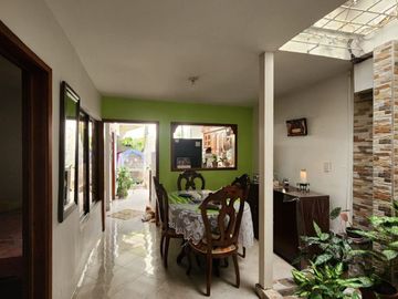SE VENDE CASA MULTIFAMILIAR DE TRES NIVELES EN LA ESPERANZA, TULUA (VALLE)