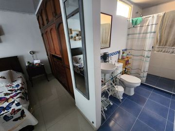 SE VENDE CASA MULTIFAMILIAR DE TRES NIVELES EN LA ESPERANZA, TULUA (VALLE)