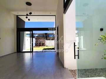 CASA EN VENTA, LA CAMPIÑA DEL BOSQUE, UNA PLANTA, 3 REC. CON BAÑO C/U