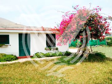 SE VENDE COMO TERRENO PARA  PROYECTO O CONDOMINIO DE  2,584 m². ¡CAMPO Y PLAYA !...