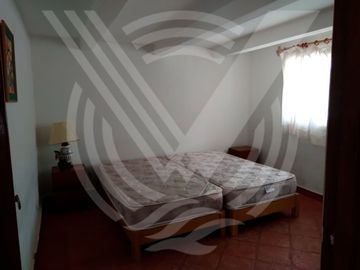 SE VENDE COMO TERRENO PARA  PROYECTO O CONDOMINIO DE  2,584 m². ¡CAMPO Y PLAYA !...