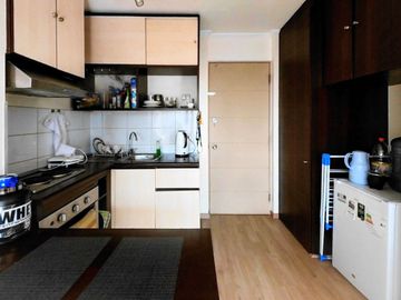 Se vende departamento 1 Dormitorio, 1 Baño, a pasos de metro Irarrázaval. Con Estacionamiento.