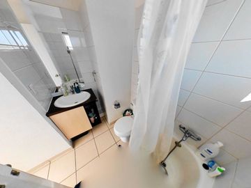 Se vende departamento 1 Dormitorio, 1 Baño, a pasos de metro Irarrázaval. Con Estacionamiento.