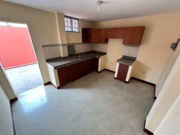 CASA 116m2 ESQUINERA, URB. CATALUÑA, DAULE, VIA A SALITRE