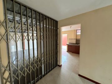 CASA 116m2 ESQUINERA, URB. CATALUÑA, DAULE, VIA A SALITRE