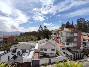 Venta de hermoso Duplex de 338M2, Bellavista, 9 9 9 0 1 0 2 3 2