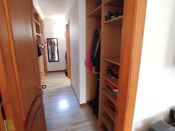 Venta de hermoso Duplex de 338M2, Bellavista, 9 9 9 0 1 0 2 3 2