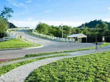 BEAUTIFUL AMBER 4 BR HOUSE IN BUTUAN CITY NEAR BANCASI AIRPORT