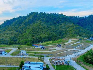 BEAUTIFUL AMBER 4 BR HOUSE IN BUTUAN CITY NEAR BANCASI AIRPORT