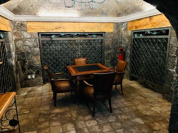 EN VENTA LUJOSA CASA EN PRIVADA DE LEÑEROS CON VIGILANCIA, COL. VISTA HERMOSA, CUERNAVACA MOR.
