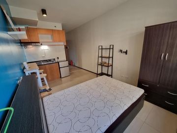Studio unit at Circulo Verde, Quezon City