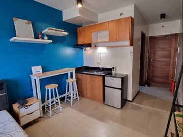 Studio unit at Circulo Verde, Quezon City