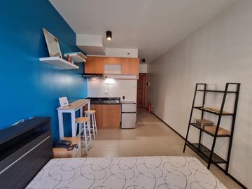 Studio unit at Circulo Verde, Quezon City