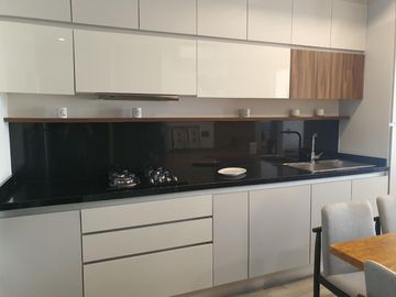 Departamento acabados  de lujo- Nuevo- 2 Recámaras, Alberca, GYM - al Sureste- a 5 Min. de Altacia