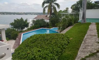 Tequesquitengo Morelos Casa En Venta Estilo Arabe Mediterraneo A Orilla Del Lago