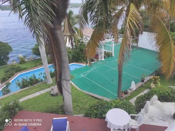 Casa en Venta en Tequesquitengo Morelos Estilo Arabe Mediterraneo a orilla del lago
