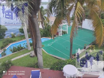 Casa en Venta en Tequesquitengo Morelos Estilo Arabe Mediterraneo a orilla del lago