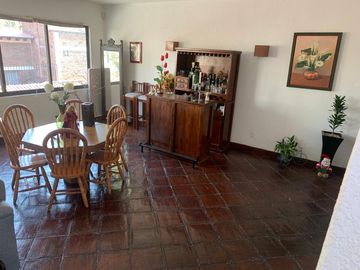 EN VENTA PRECIOSA CASA EN LA HERRADURA CON VISTAS HERMOSAS Y MUCHO SOL