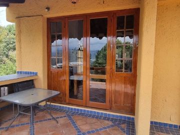 MAGNIFICA CASA EN VENTA, ESTILO VALLESANA