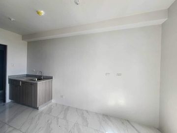 For Assume Condominium Unit almost Ready for Occupancy in Casa Mira Guadalupe.