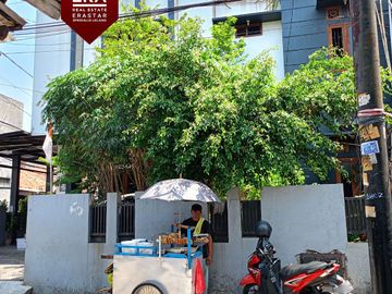 Rumah Jl. Sawo Kecik I, Bukit Duri, Tebet, Jakarta Selatan