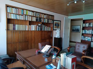 VENDO CASA EN EL BARRIO LA SOLEDAD 470,53 M2