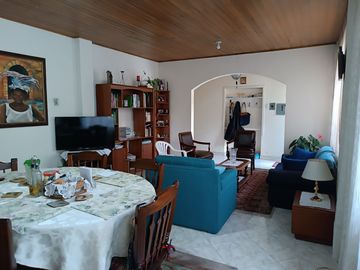 VENDO CASA EN EL BARRIO LA SOLEDAD 470,53 M2