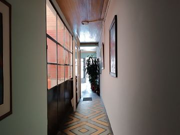 VENDO CASA EN EL BARRIO LA SOLEDAD 470,53 M2
