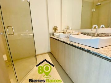 Departamento en venta de 4 recámaras con playa