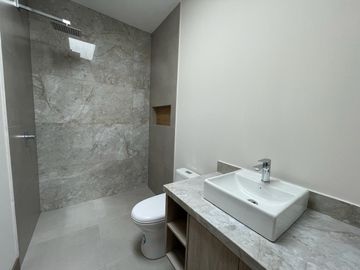 CASA DE VENTA, CONJUNTO PRIVADO, CUMBAYA