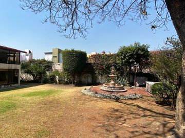 SE VENDE CASA EN CIRCUITO ECONOMISTAS CIUDAD SATELITE, EDO DE MEXICO.