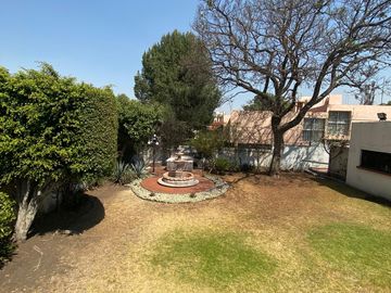 SE VENDE CASA EN CIRCUITO ECONOMISTAS CIUDAD SATELITE, EDO DE MEXICO.