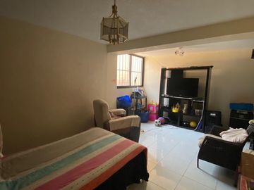 SE VENDE CASA EN CIRCUITO ECONOMISTAS CIUDAD SATELITE, EDO DE MEXICO.