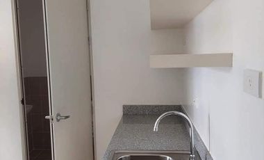 Reopen unit 130K DP move in Rent to Own Condominium in Las Pinas nr Sm Southmall,Alabang