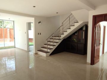 VENDO CASA EN ESTRENO EN CONDOMINIO EXCLUSIVO DE CLUB HOUSE DE MIRAFLORES