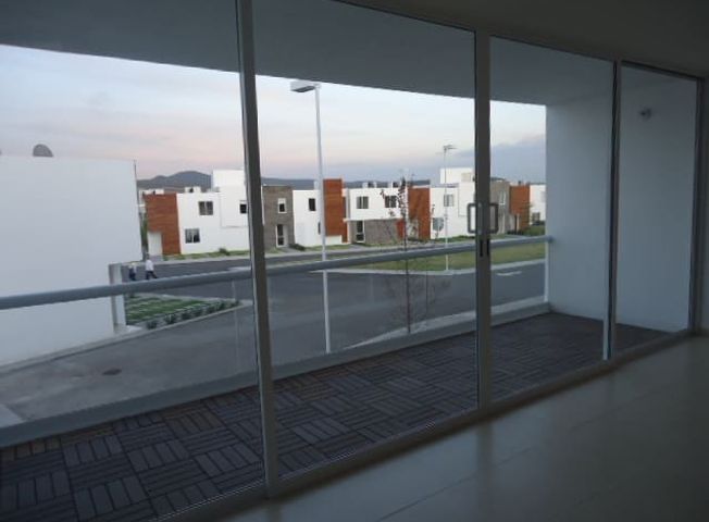 Foto Depto de 2 plantas en condominio con vigilancia 24/7 muy ubicado alberca gym
